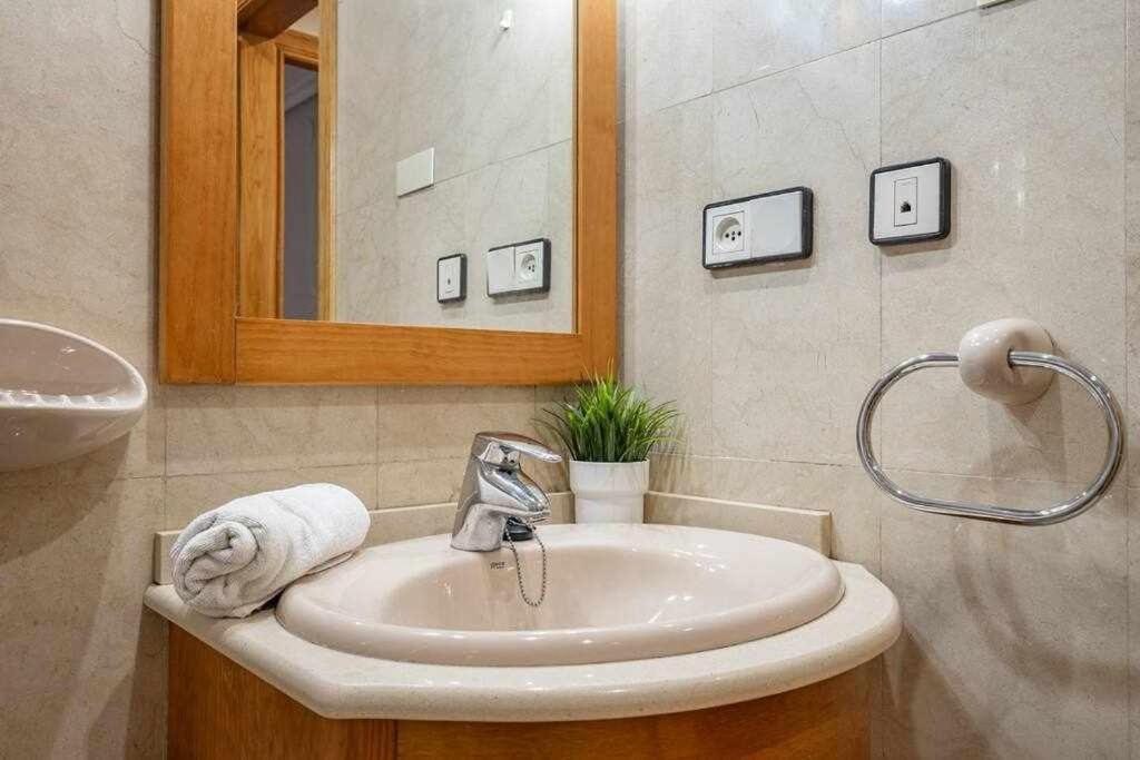 La Plaza Apartamento Gijón Eksteriør bilde